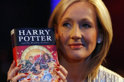 Comment JK Rowling est devenue l’écrivaine la plus riche au monde ?